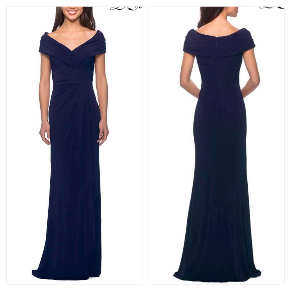 New with Tags “La Femme”. Short-Sleeve Ruched Jersey Gown Dress size 12